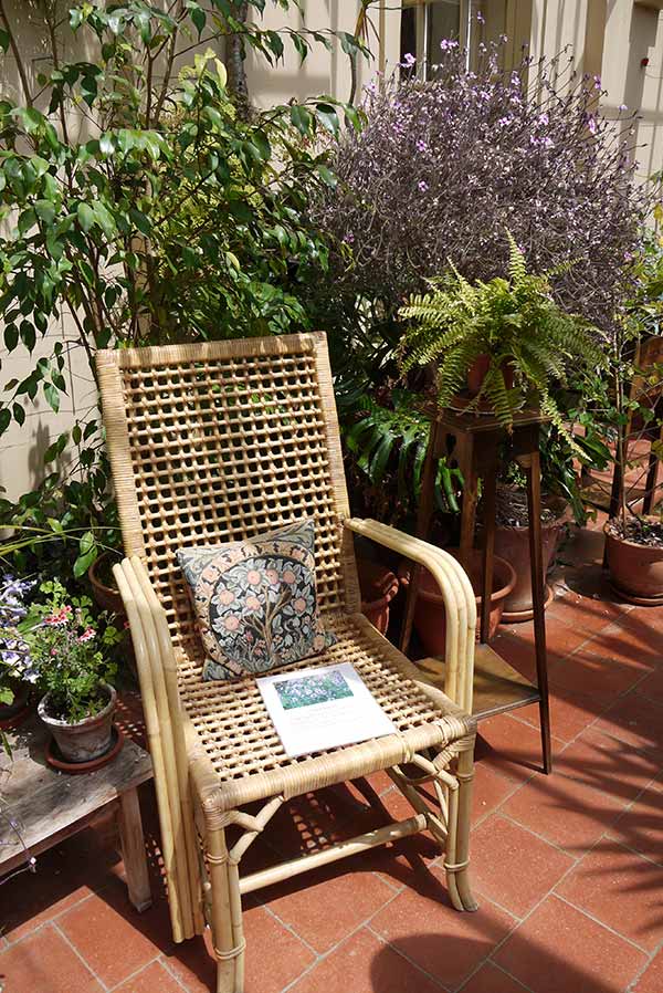  Balcony Garden